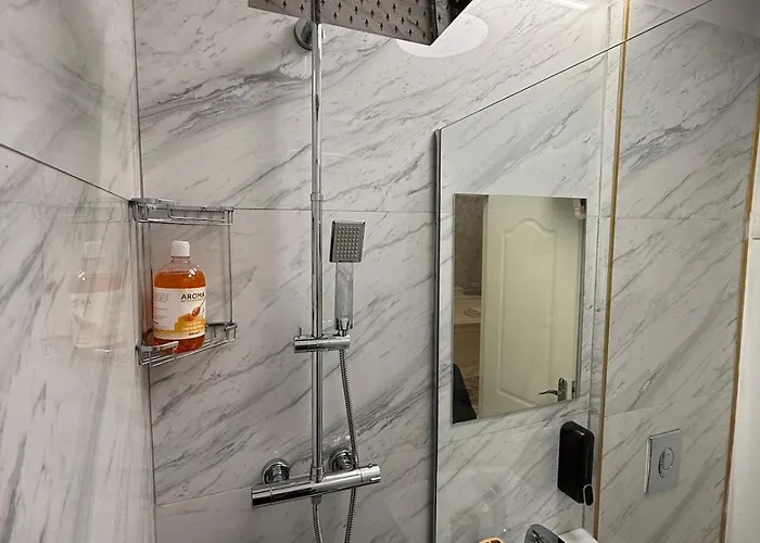 Quiet Oldtown Sudio ブカレスト