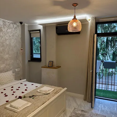 Apartment Quiet Oldtown Sudio Bucharest